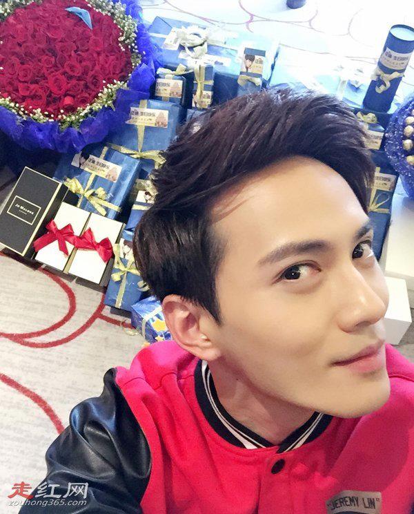 戚薇徐正曦结婚照片是情侣吗 合作完两人并没有断了联系