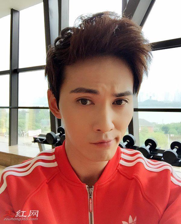 戚薇徐正曦结婚照片是情侣吗 合作完两人并没有断了联系