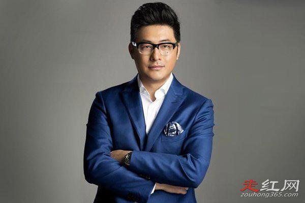 王岳伦出轨事件怎么回事 壁咚事件的女孩是谁