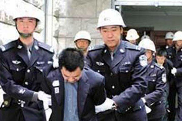 莫磊过肩龙图片 向他人展示自己的过肩龙