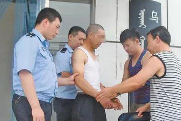 莫磊过肩龙图片 向他人展示自己的过肩龙