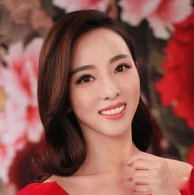 李思思个人简历及资料 生两个孩子后身材依然好