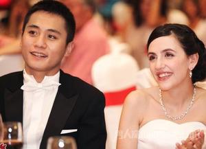 谢娜为刘烨流过产 为刘烨打过胎真的吗