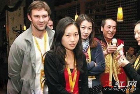 张末是张艺谋和谁生的 两任丈夫都是老外