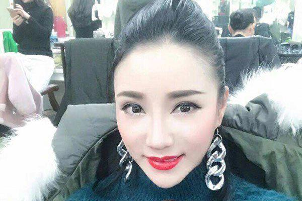 赵文静一年赚多少钱 为什么离开yy是离婚了吗