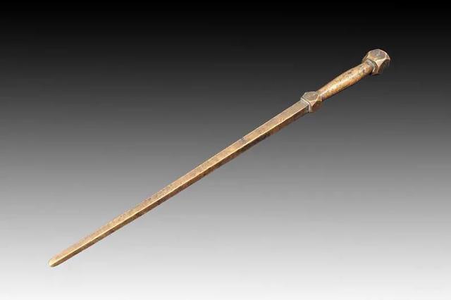 十八般兵器图片及名称 和十八般武艺并不完全一样