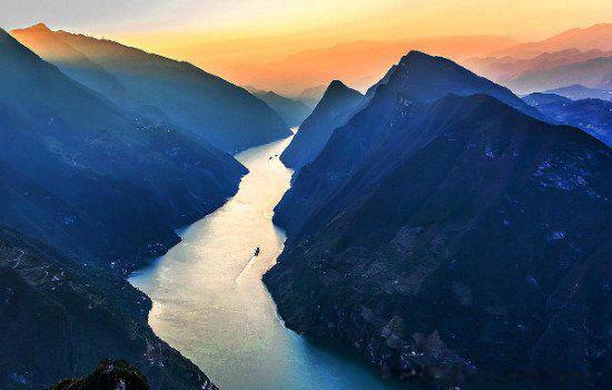 三峡大坝在什么地方 长江三峡指的是哪三峡的总称