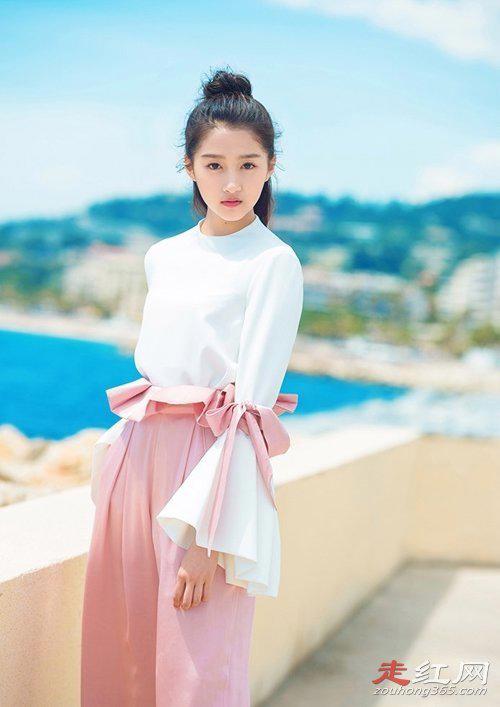 关晓彤不良照片ps污图怎么回事 被黑也是常有的事