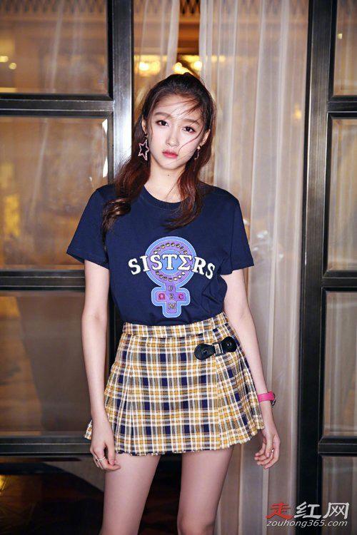 关晓彤不良照片ps污图怎么回事 被黑也是常有的事