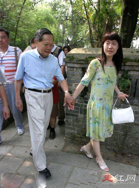 翁帆2019产下一子是真的吗 她一直都有被传怀孕