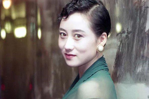 利智简历及个人资料 自己没有经商天分还让李连杰给她背锅