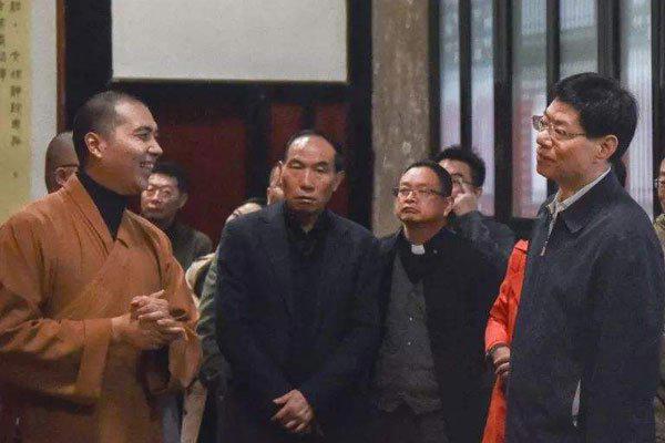 四川成都严书记事件 被老婆坑了的严书记是什么身份