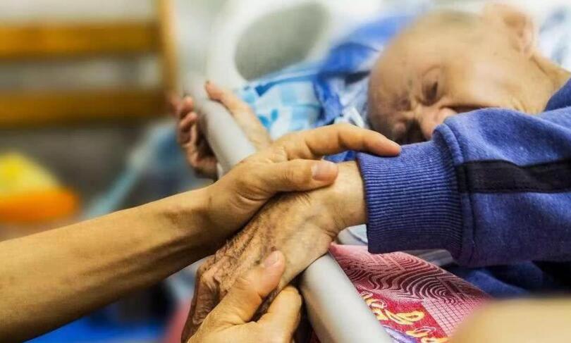 老人临终前半个月的生理表现 阳寿已尽的十大表现和征兆