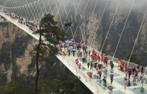 哪里有空中玻璃走廊 我国空中玻璃走廊在哪里