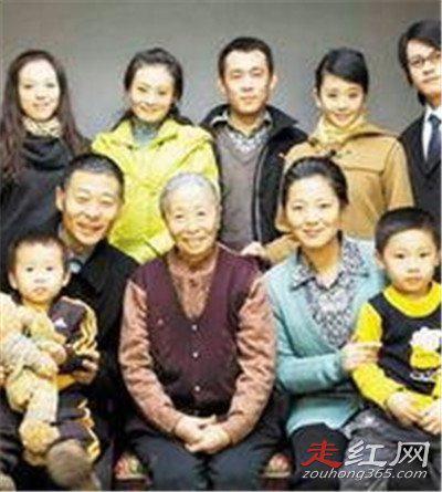 王茜华结过几次婚,现任丈夫是谁 第一任老公是周京