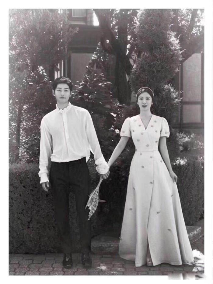 宋仲基和宋慧乔为什么离的婚 交往过几个女友