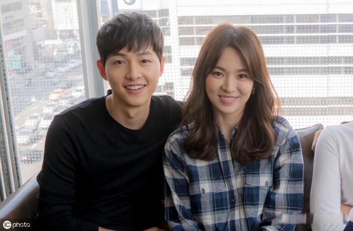 宋仲基和宋慧乔为什么离的婚 交往过几个女友