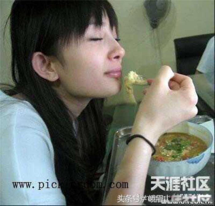 杨幂到底有没有整容 脸型的变化史是怎么变的