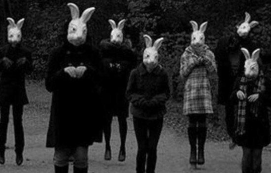 鹅妈妈的黑暗童谣原版 鹅妈妈童谣最恐怖的三个故事