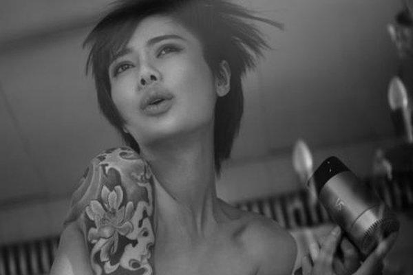 时诗是男是女 外表是一个女人本人是一个男人