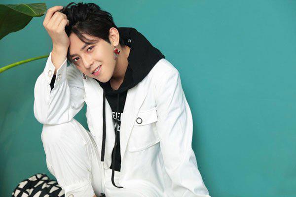 符龙飞个人资料 到现在还没有混出个名堂