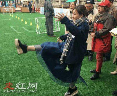 冯提莫身高1.5米是真的吗 真实的身高究竟是多少