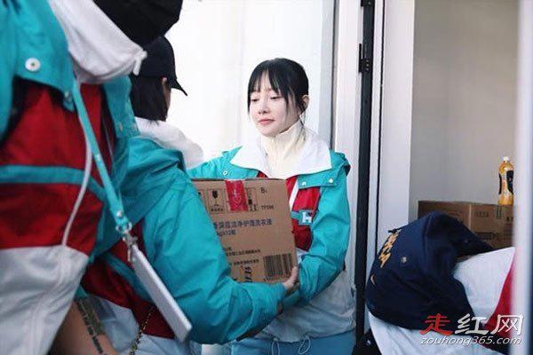 李小璐承认二胎是皮几万的吗 夜宿事件是怎么回事