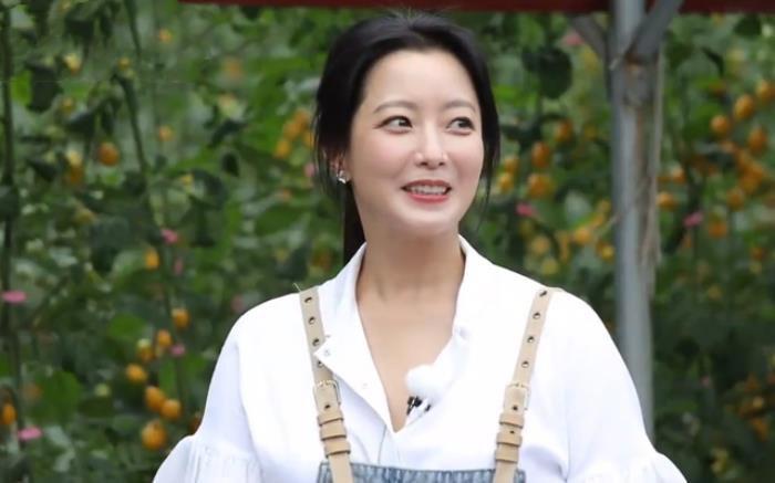 金喜善整容了吗 女儿的长相是拜老公所赐