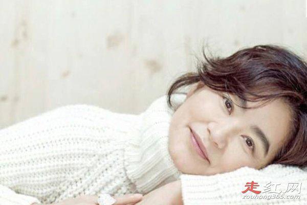 林青霞老公邢李源包小三的照片 离了婚是真的吗