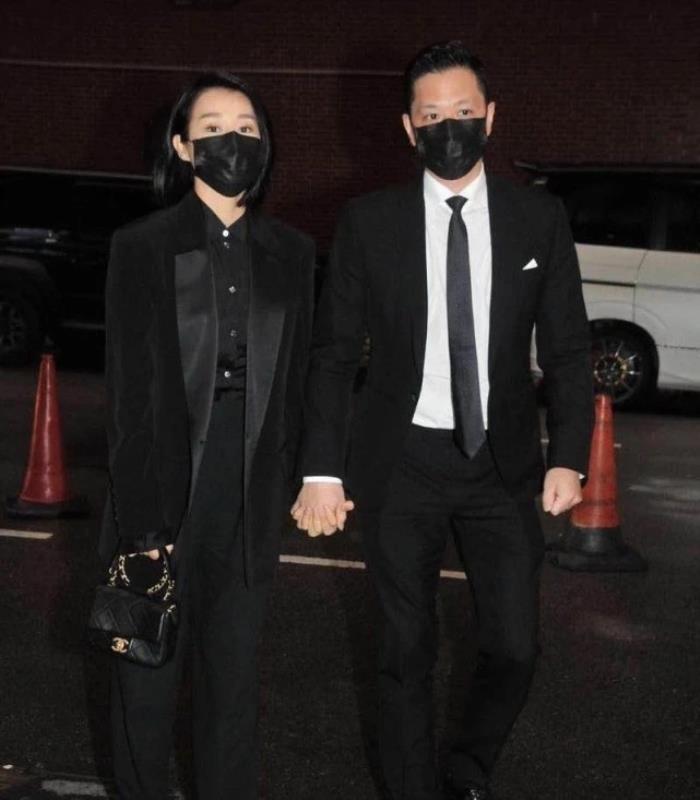 朱丽倩现在生活照 为什么这么老不漂亮了