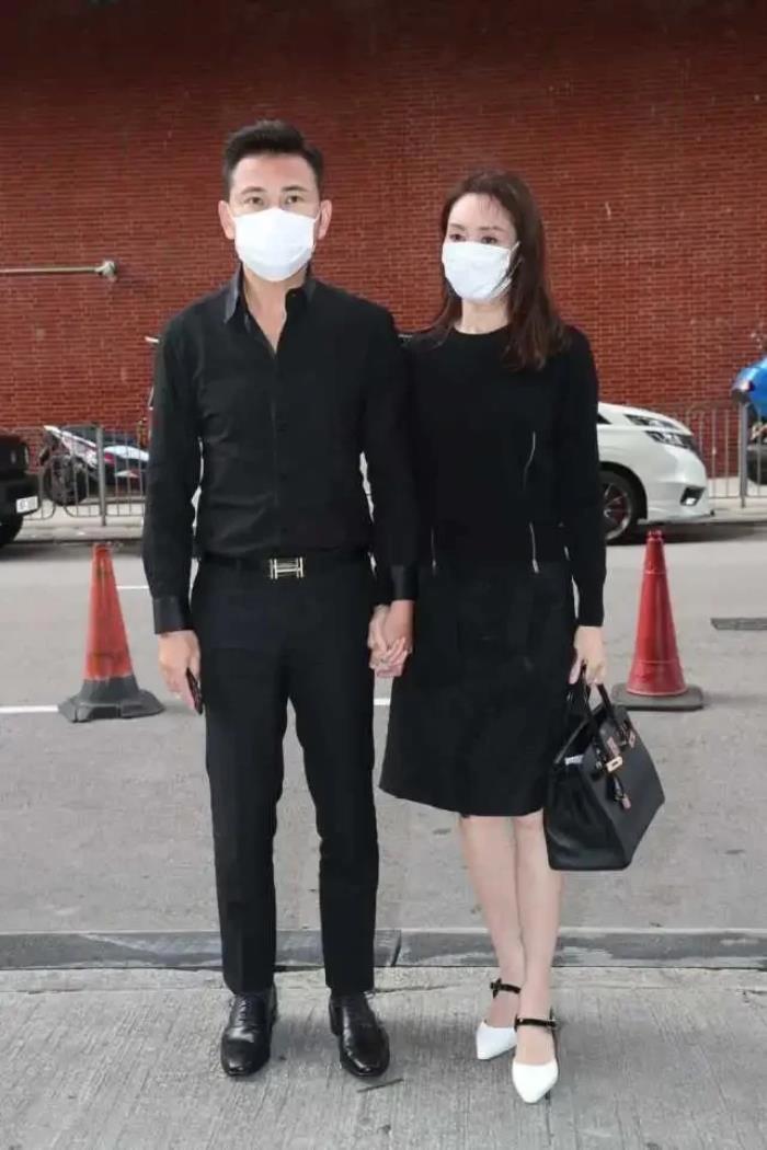 朱丽倩现在生活照 为什么这么老不漂亮了