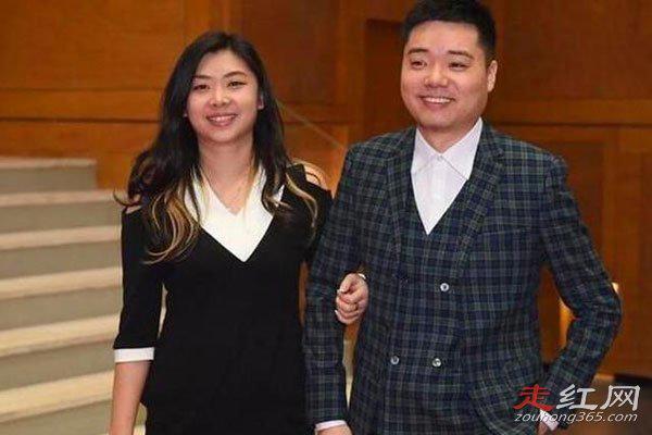 丁俊晖排名世界第几名 老婆张元元照片是谁