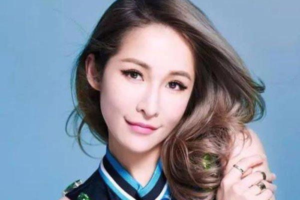 萧亚轩艾滋病是真的吗 交往那么多的男人谁知道呢