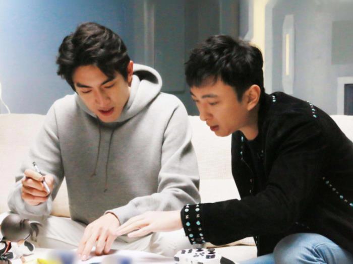 王思聪和林更新是什么关系 亲密程度透露出满满基情