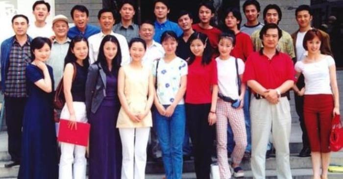 陈紫函艳照门事件怎么回事 和老公戴向宇相差几岁