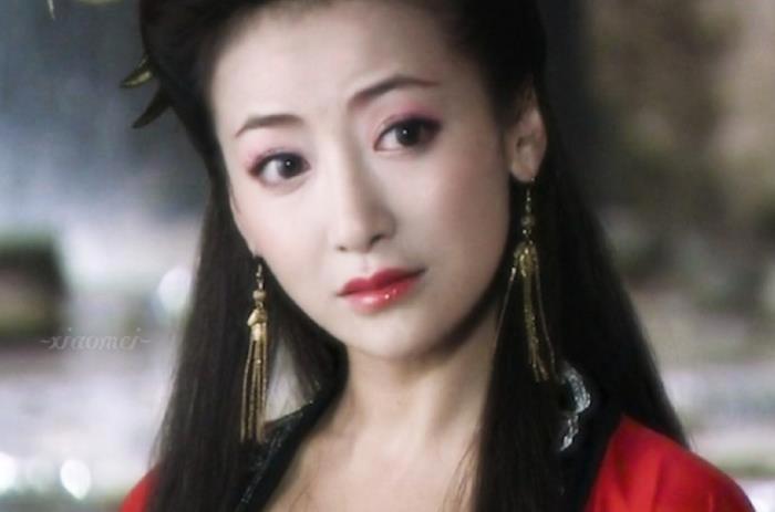 陈紫函艳照门事件怎么回事 和老公戴向宇相差几岁