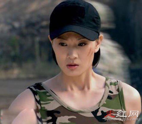 侯梦莎比基尼泳装照有吗 和于和伟合作猎毒人