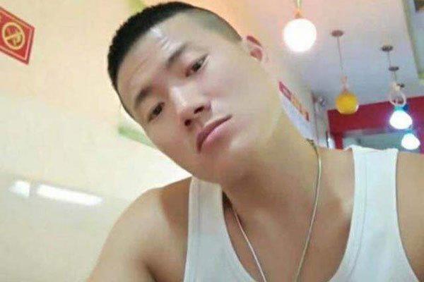 滴滴司机刘振华的资料 长得贼眉鼠眼的