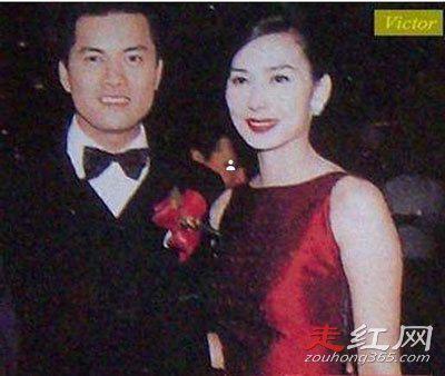 赌王5姨太是谁 赌王为什么不娶邓咏诗