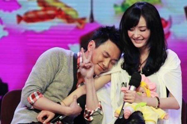 冯绍峰是几婚了 前女友确实有点多