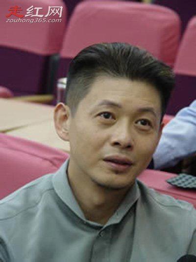 董卿有几任丈夫 老公是上海的名人密春雷