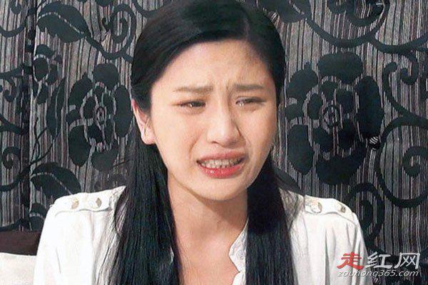 林芊妤瘦大腿运动9分钟 是厕所门事件女主角