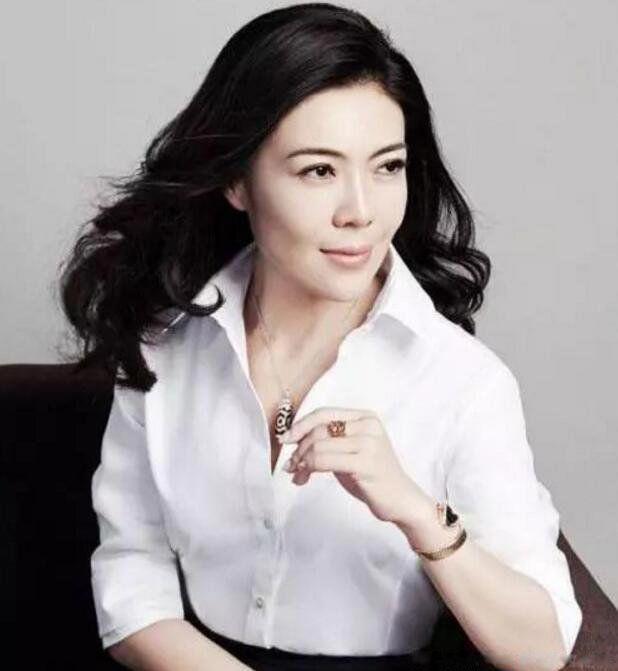 苏芒个人资料介绍 2003年发起芭莎明星慈善夜