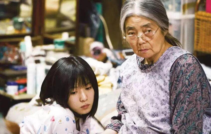 小偷家族纱香为什么离家出走 纱香怎么和奶奶住