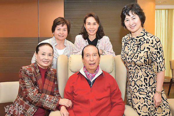 何猷佳怎么夭折的 赌王之子的身份高贵也伴随着危机