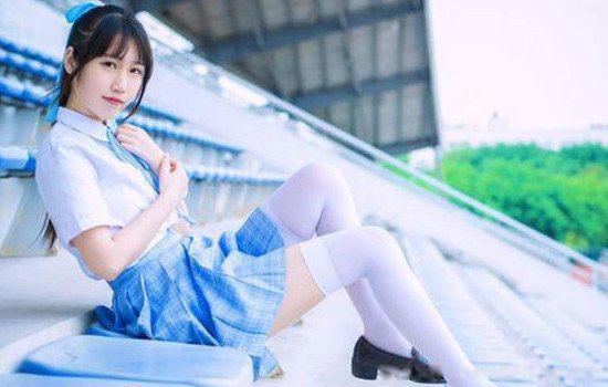 jk裙子底部的视野 穿jk制服的女孩