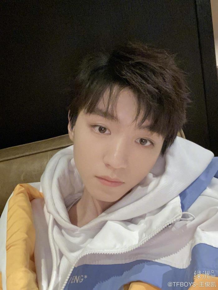 王俊凯最近怎么了 身体状况令人担心