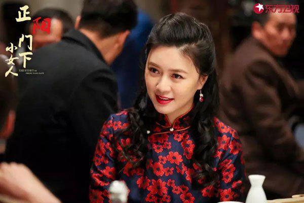 倪大红与倪萍是什么关系 有人说他的妻子很多