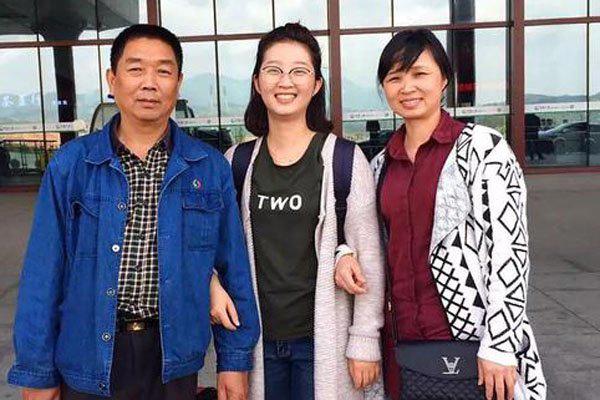 章莹颖的面相大凶 一个笑容灿烂的女孩被恶魔算计