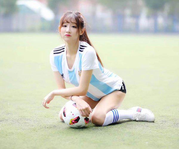 牛小蘑菇黑历史开火车 低俗的套路该改变一下了